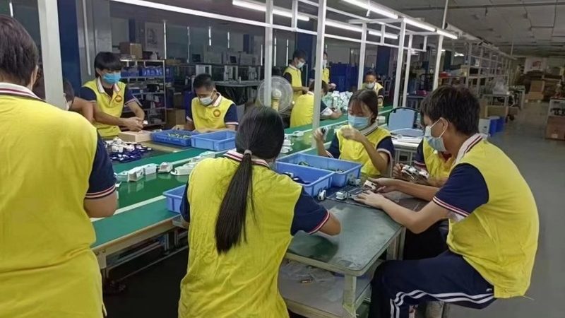 住家保姆与不住家保姆：价格差异背后的真相